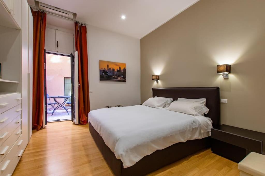 Historic With Terraces Apartment